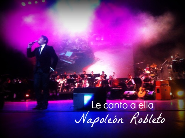 Le canto a ella - Napoleón Robleto